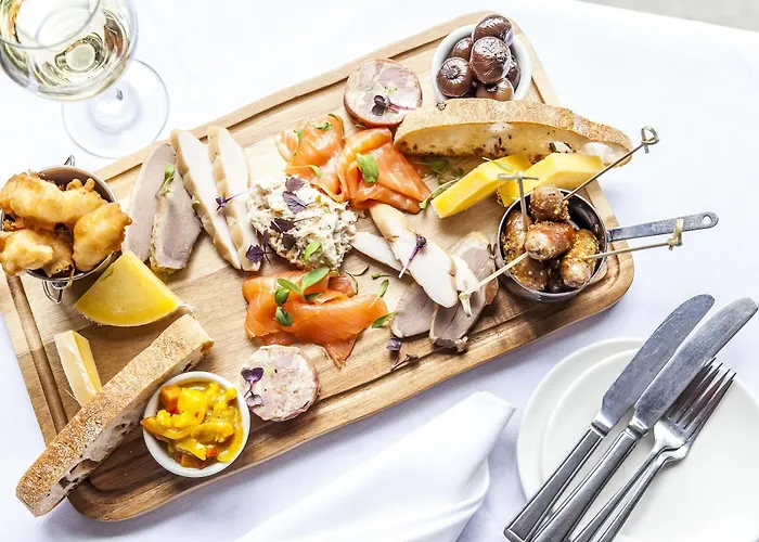 酒店 The Windermere At The Wateredge Inn,